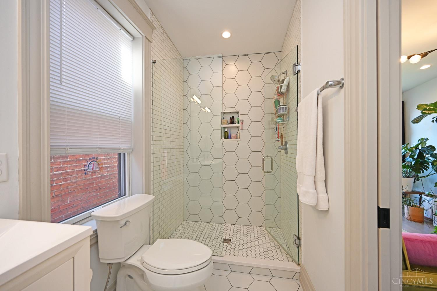 1921 Vine Street Property Photo 27