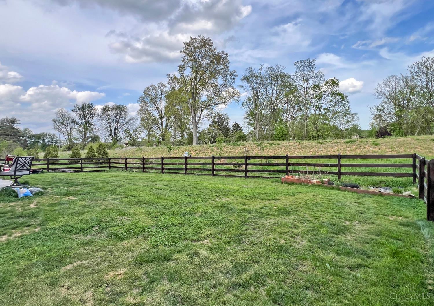 3692 Heritage Farm Lane Property Photo 27