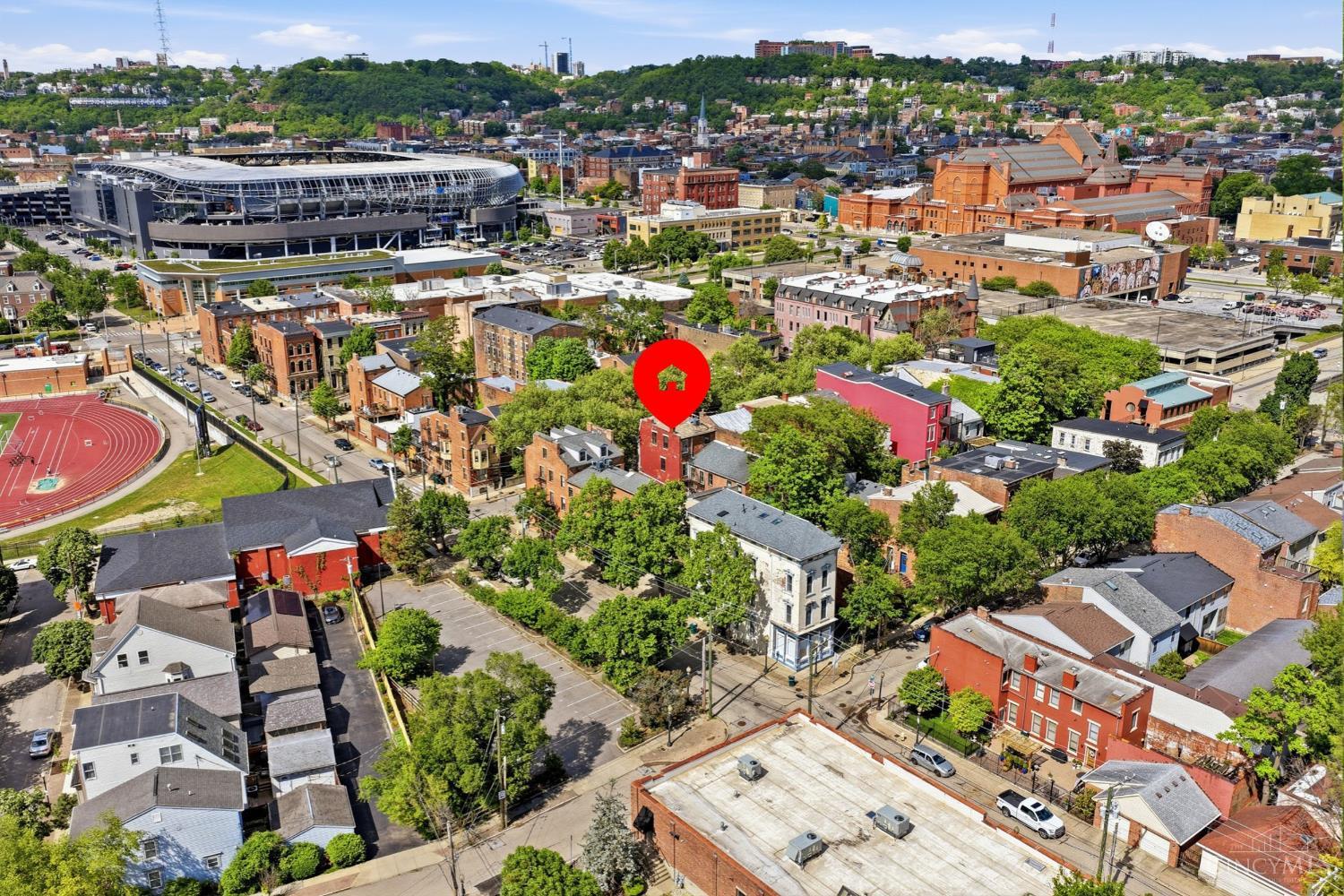 433 Clark Street Property Photo 3