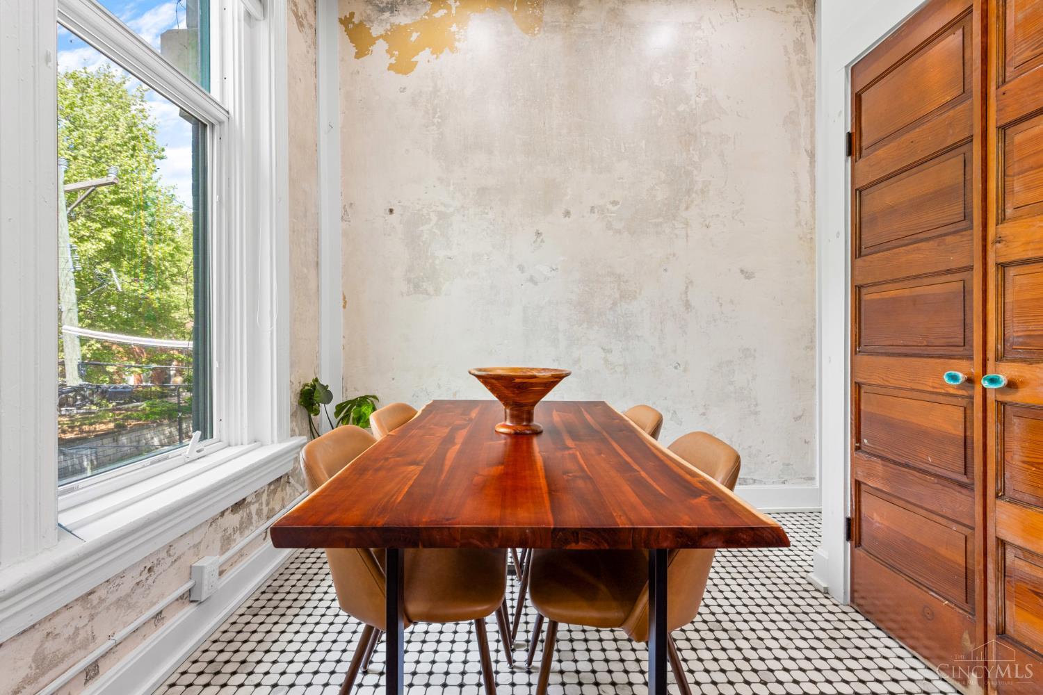 433 Clark Street Property Photo 15