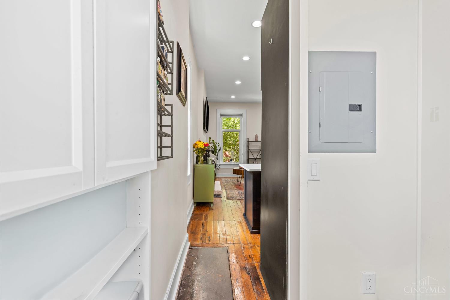 433 Clark Street Property Photo 17