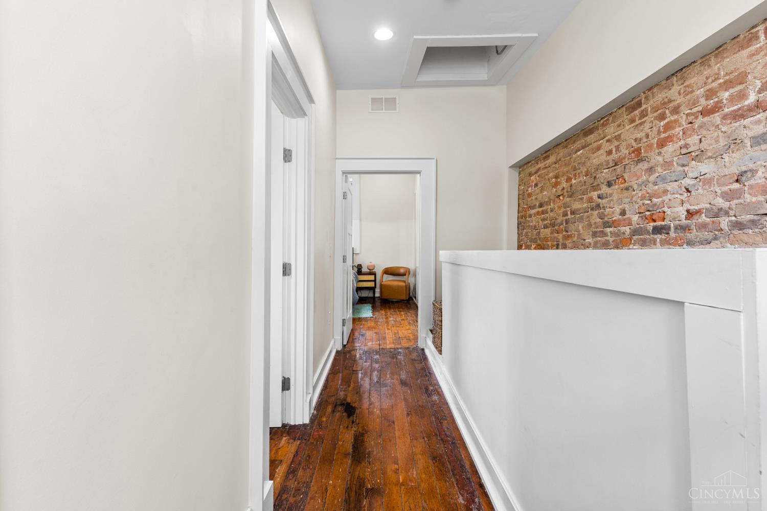 433 Clark Street Property Photo 21