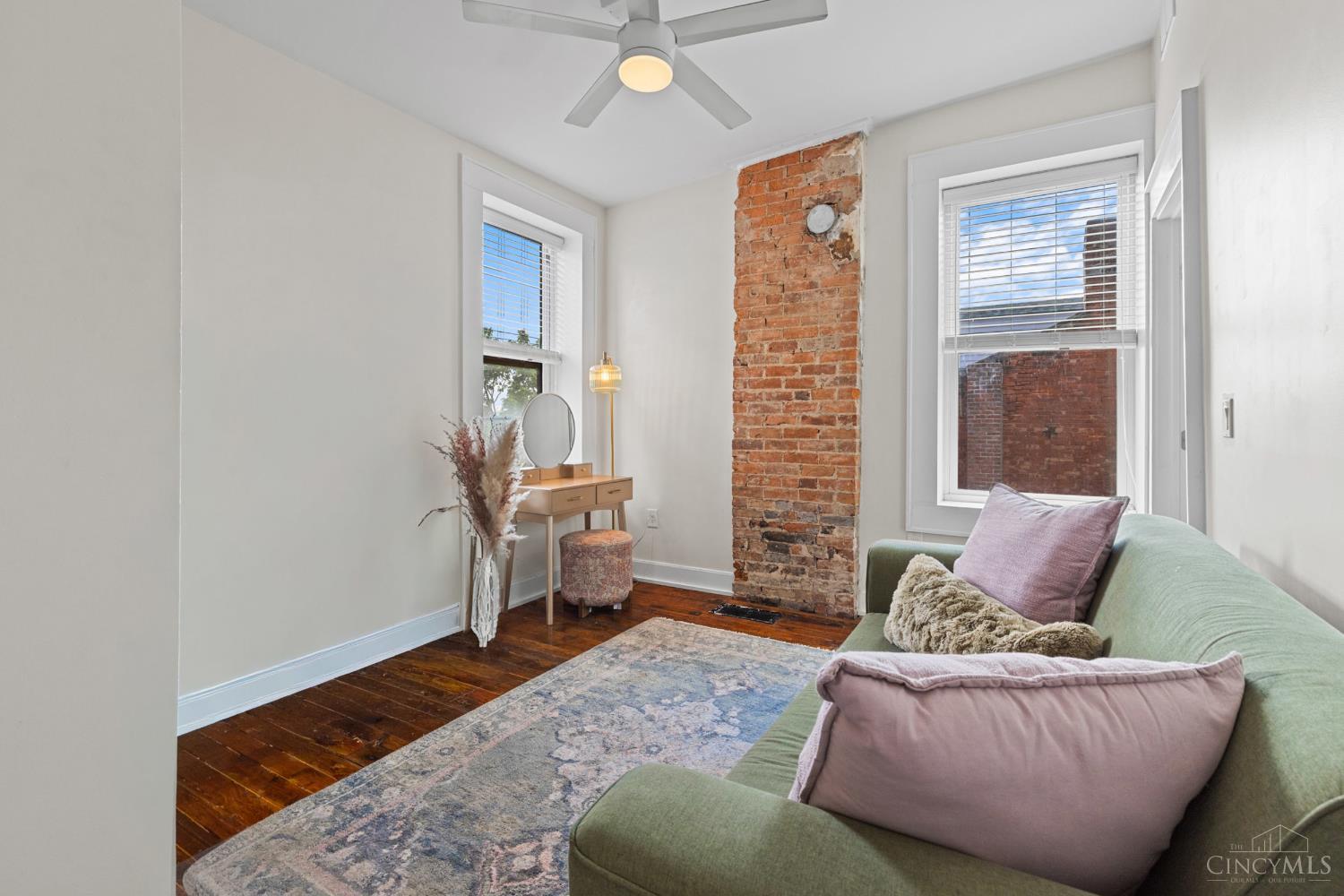 433 Clark Street Property Photo 29