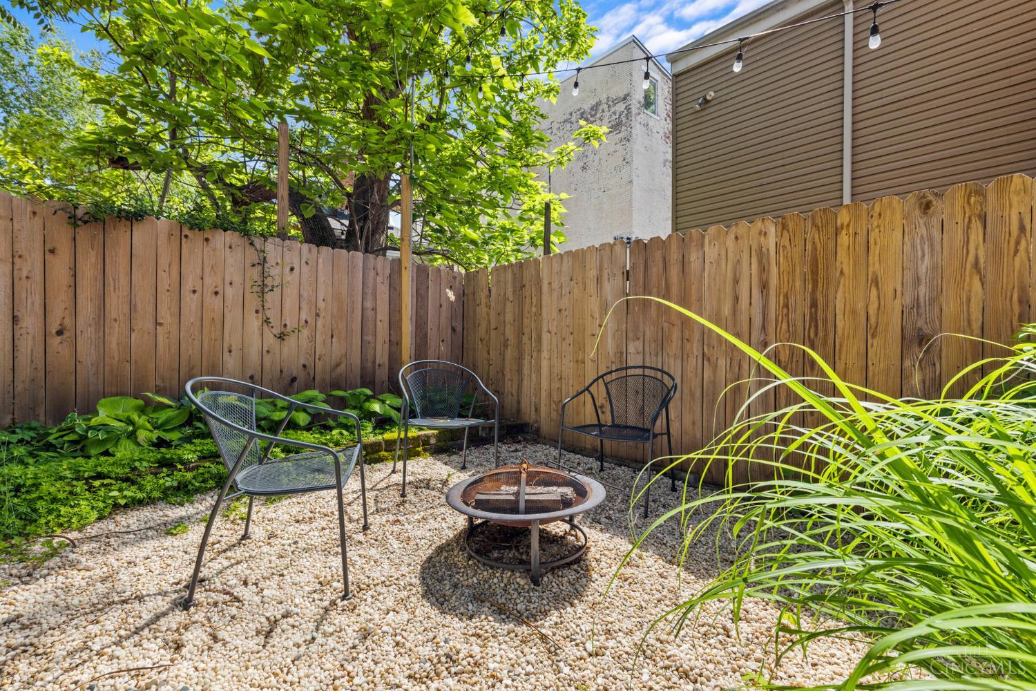 433 Clark Street Property Photo 32