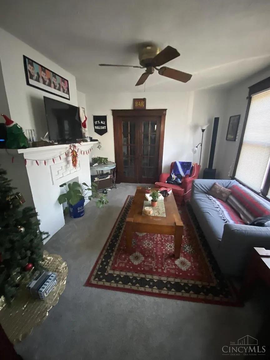 727 Riddle Road Property Photo 3