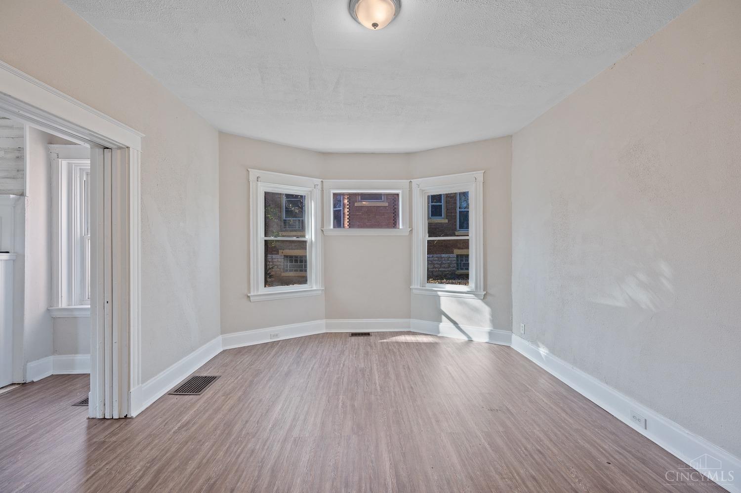 816 Windham Avenue Property Photo 10
