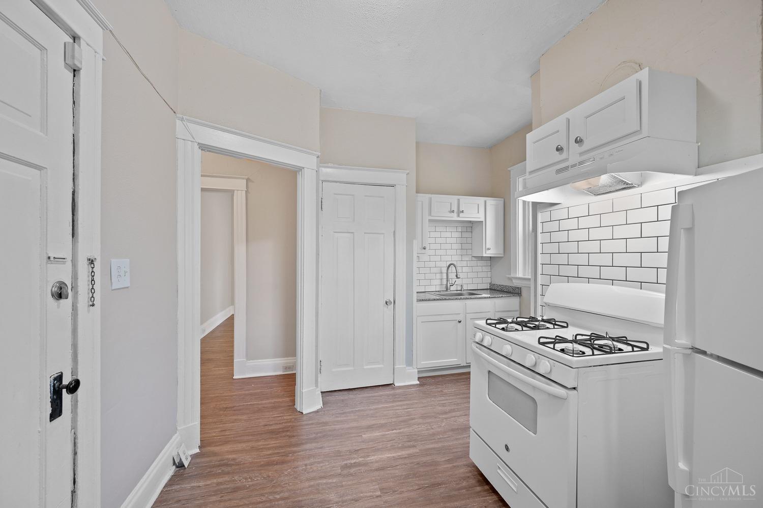 816 Windham Avenue Property Photo 12