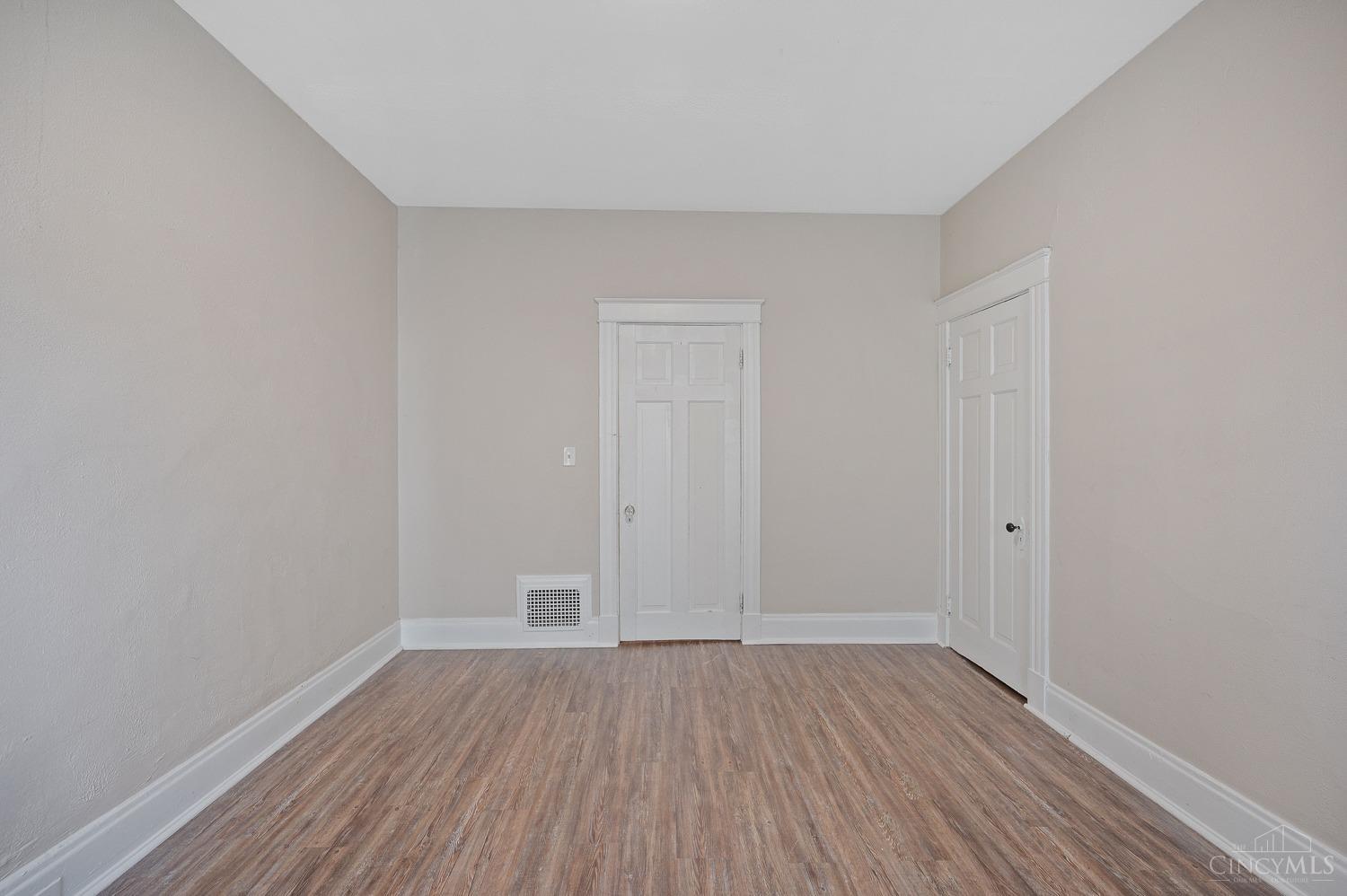 816 Windham Avenue Property Photo 20