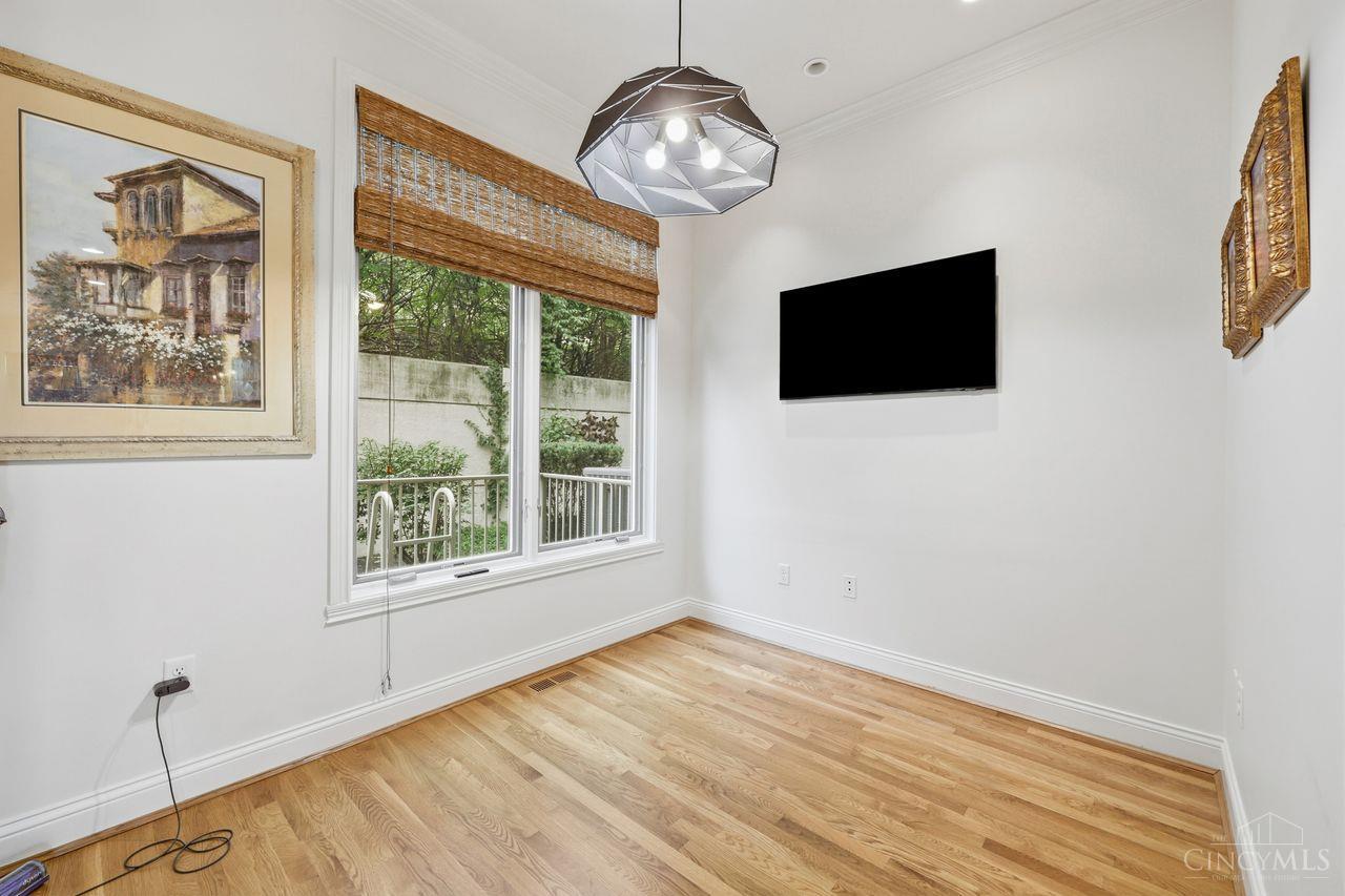 1430 Riverside Drive Property Photo 17