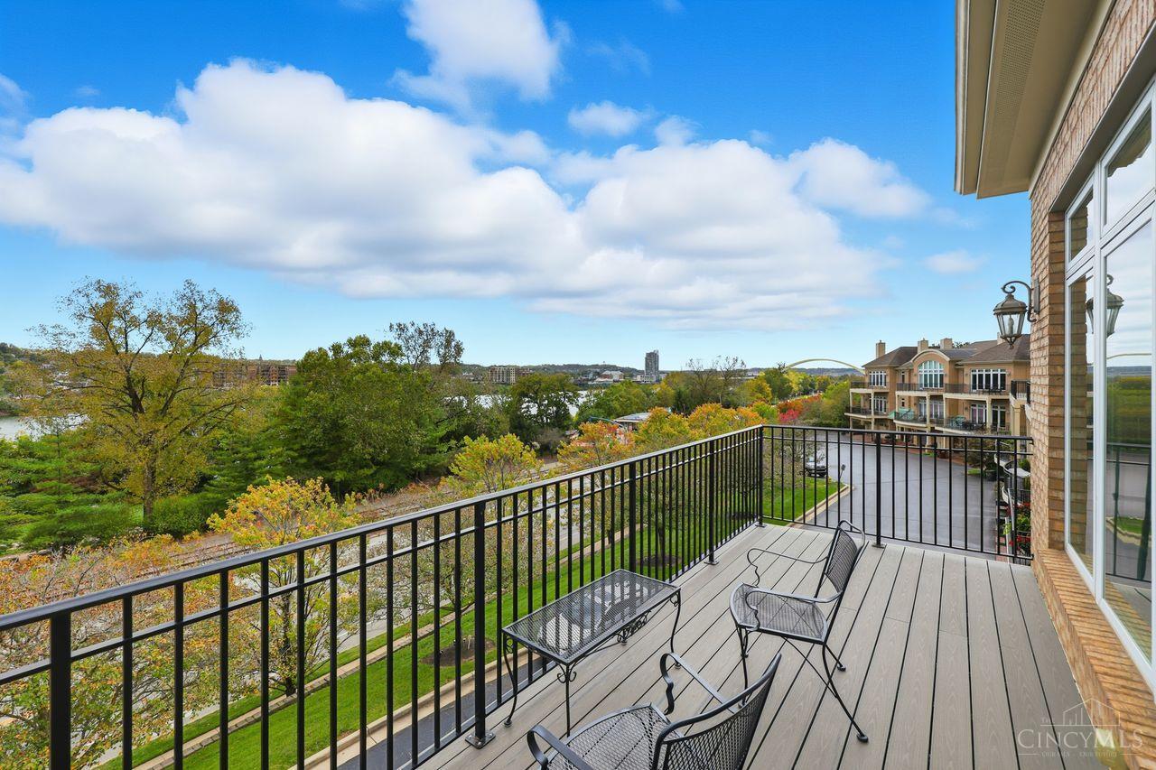 1430 Riverside Drive Property Photo 46