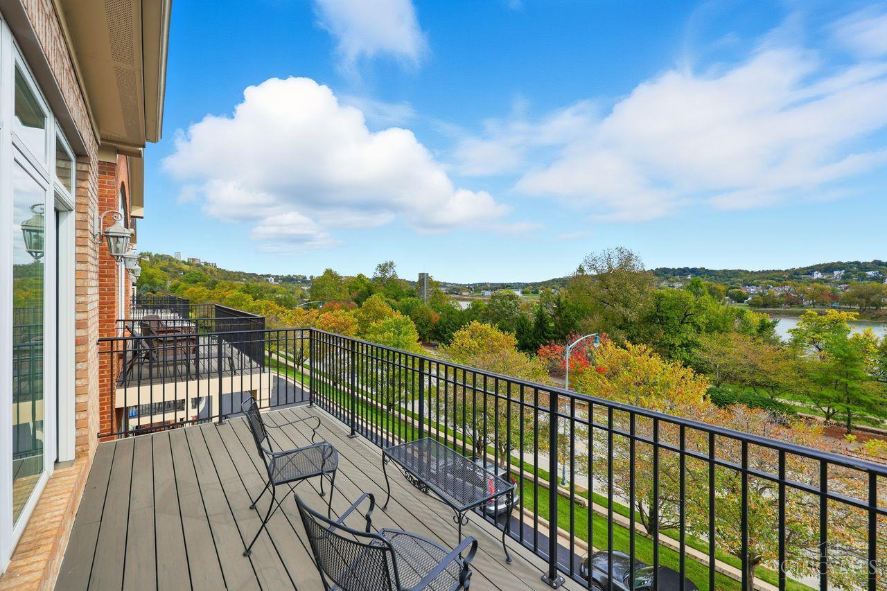 1430 Riverside Drive Property Photo 47