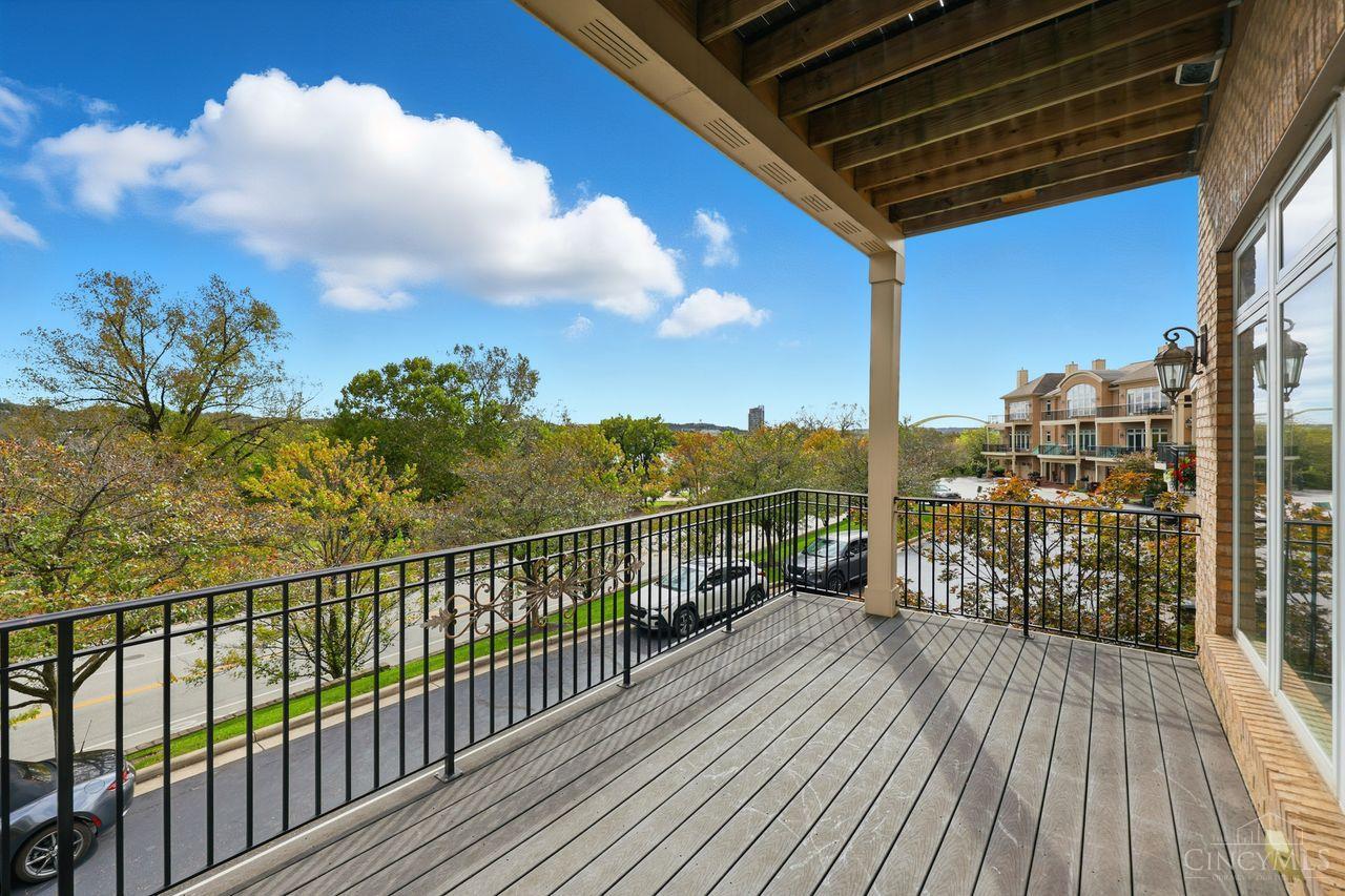 1430 Riverside Drive Property Photo 48