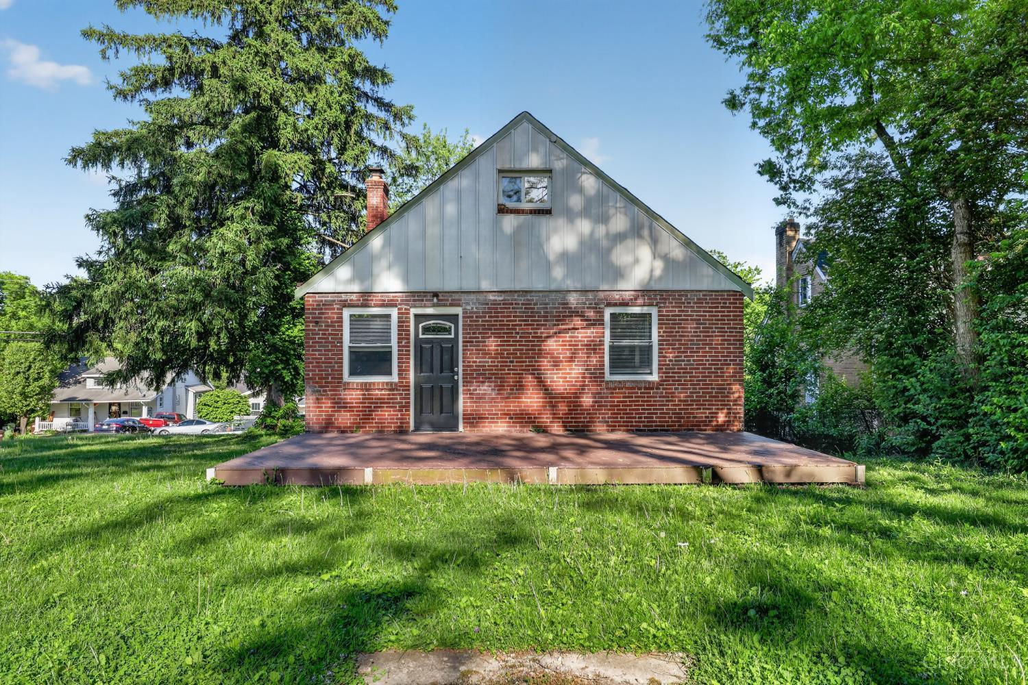 567 Greenwell Avenue Property Photo 1