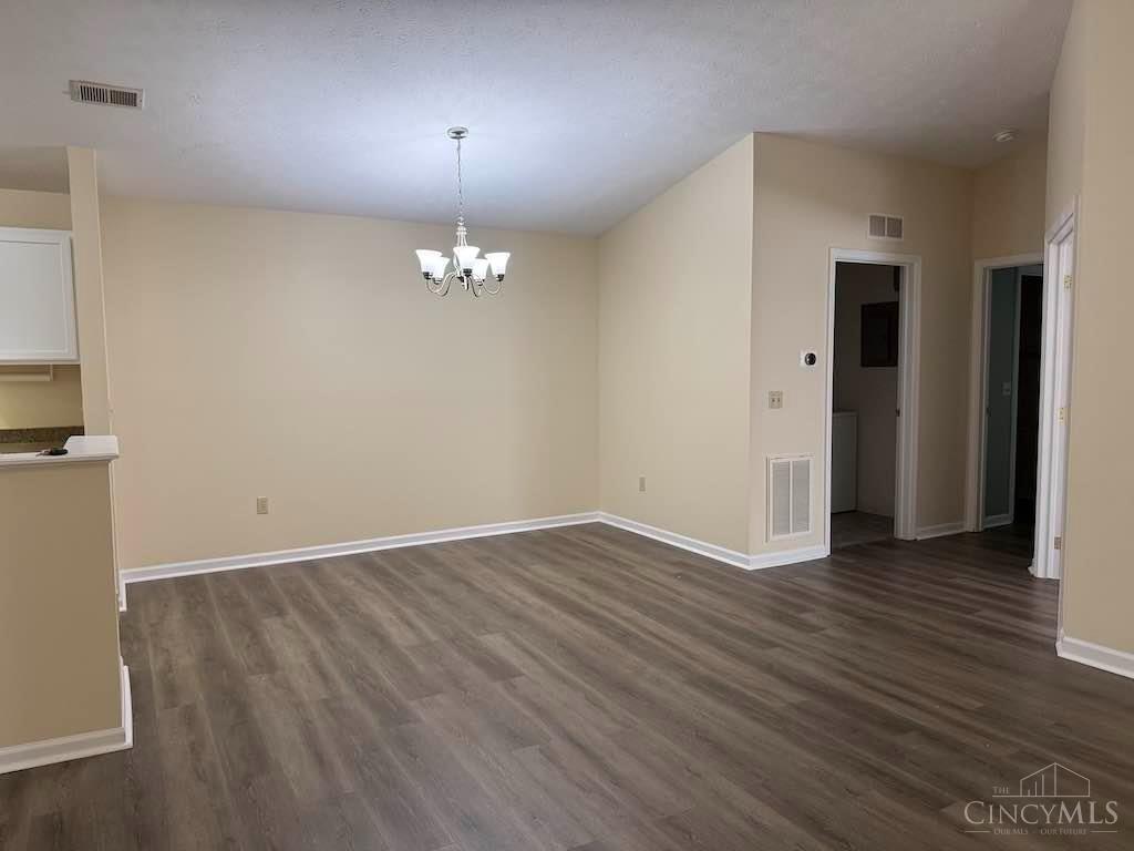 4748 Bordeaux Lane Property Photo 7