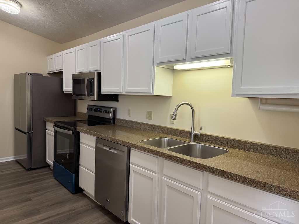 4748 Bordeaux Lane Property Photo 8