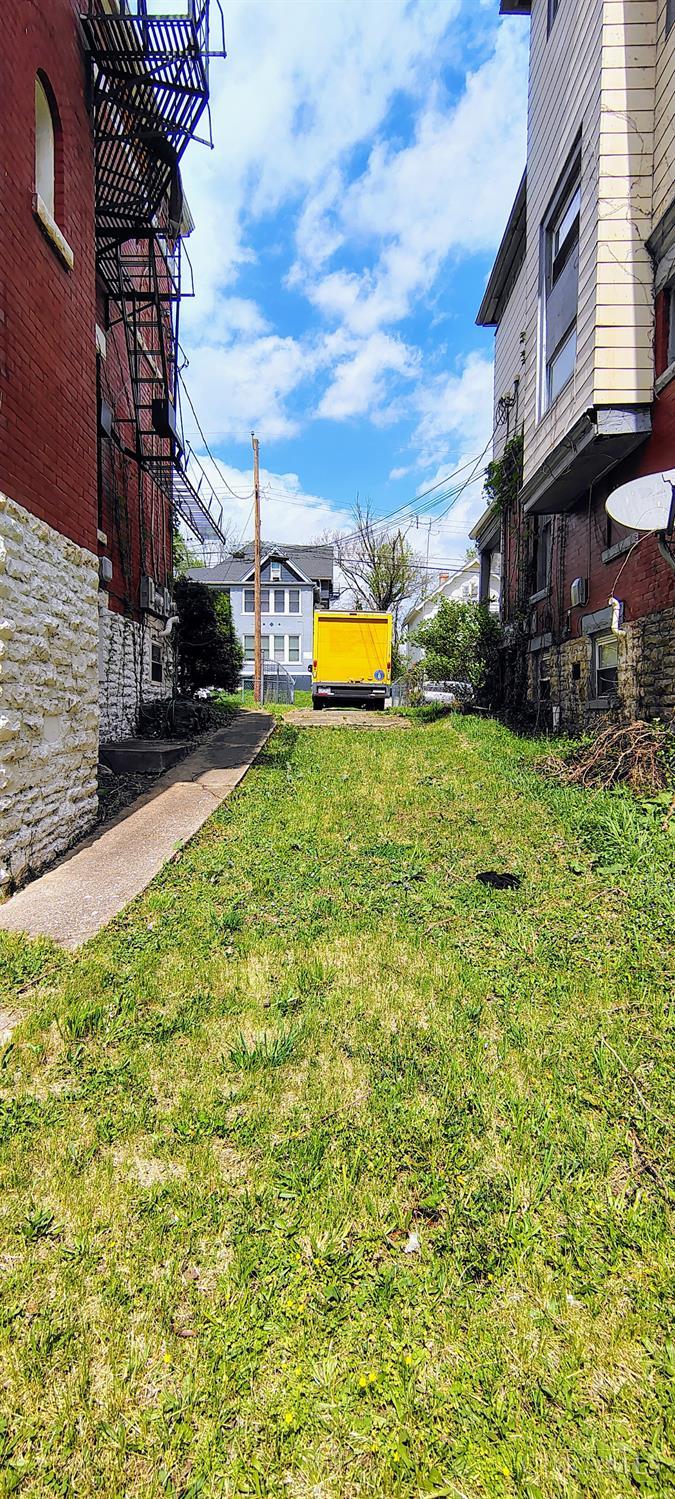 837 Hutchins Avenue Property Photo 4