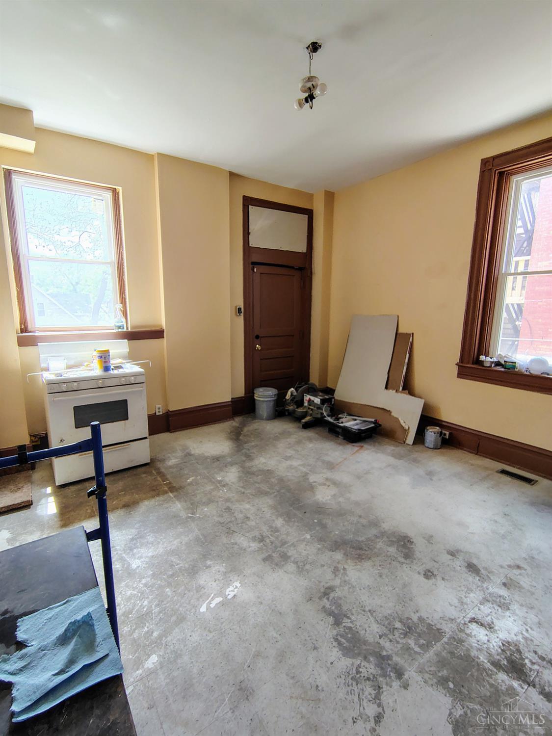 837 Hutchins Avenue Property Photo 33