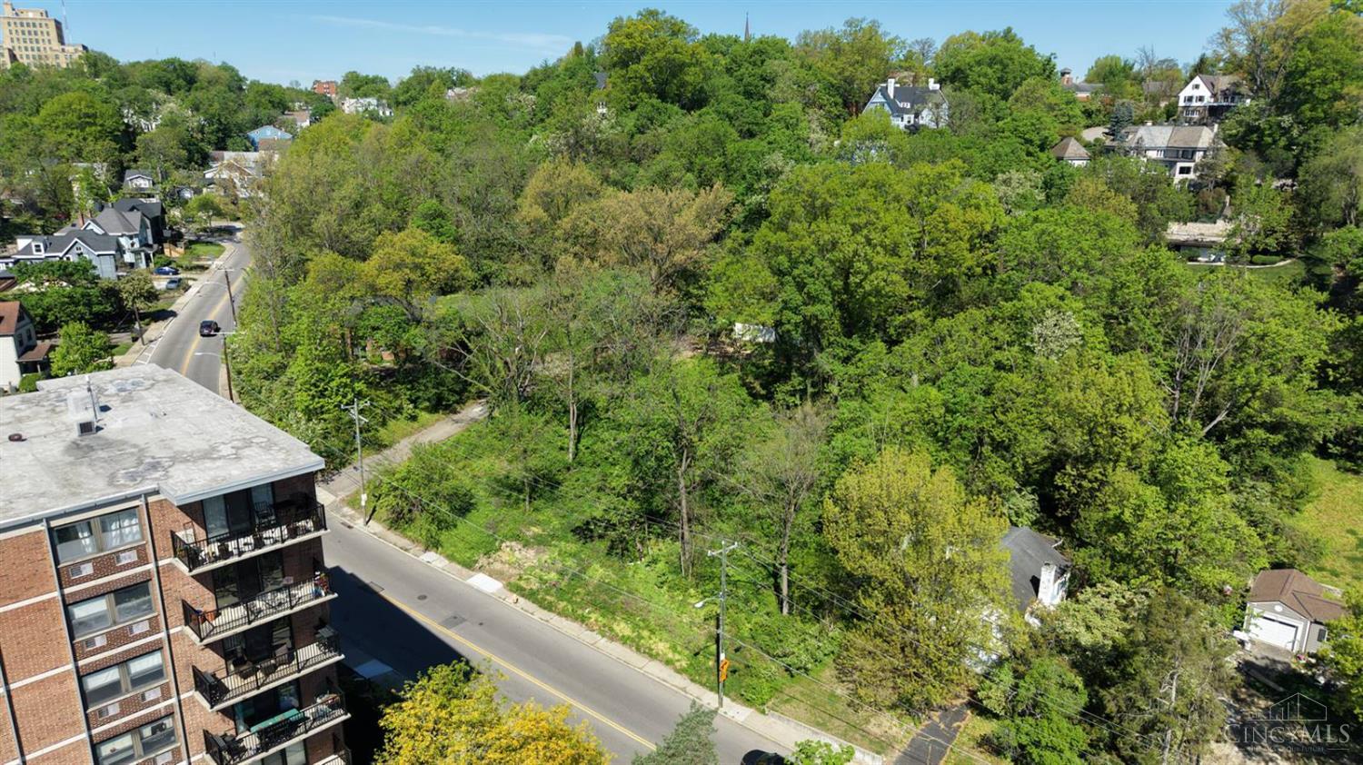 1812 William Howard Taft Road Property Photo 3