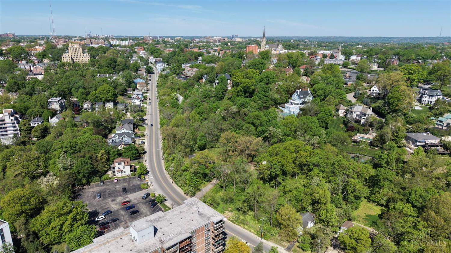 1812 William Howard Taft Road Property Photo 4
