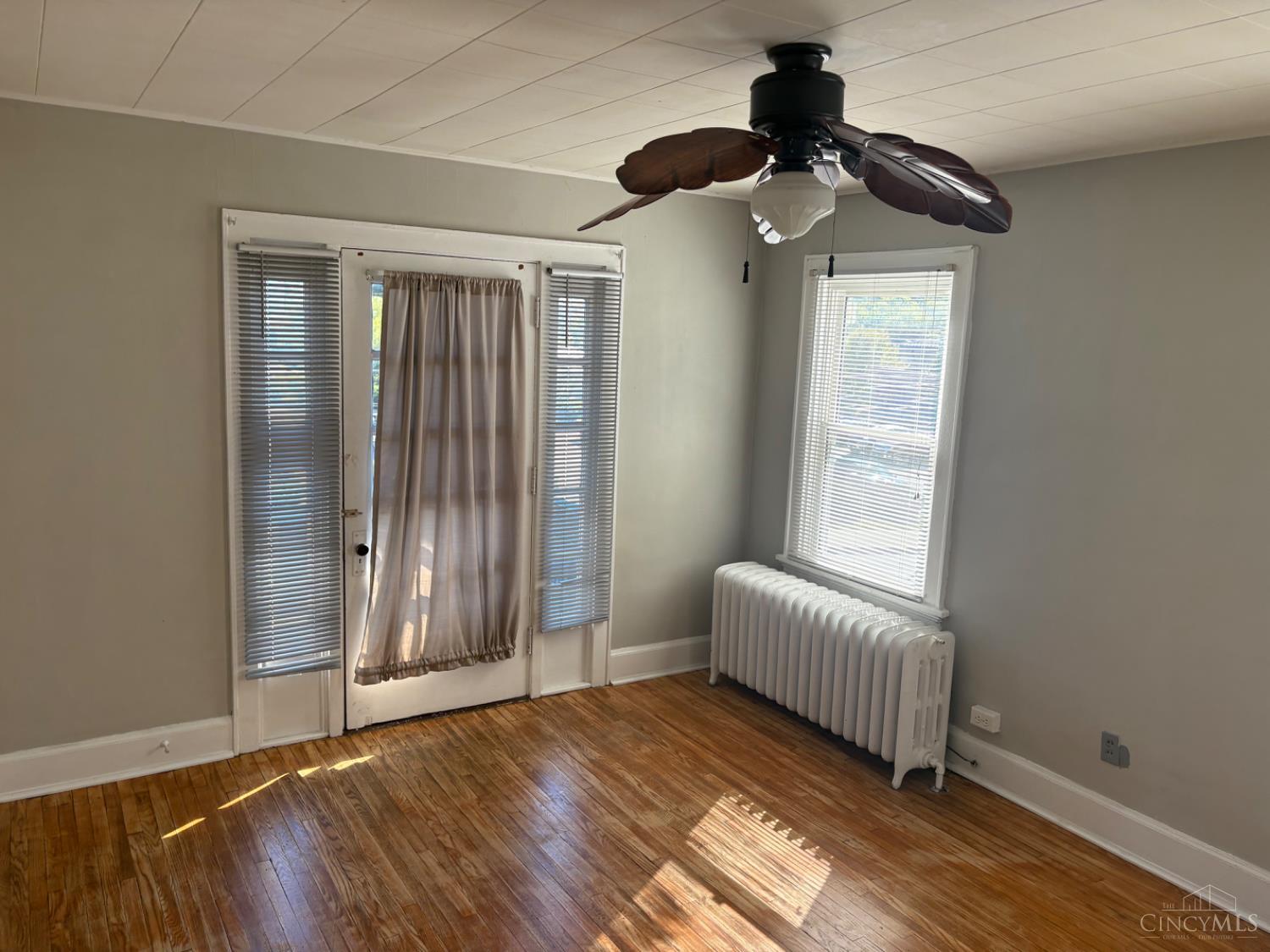 4237 Vine Street Property Photo 3