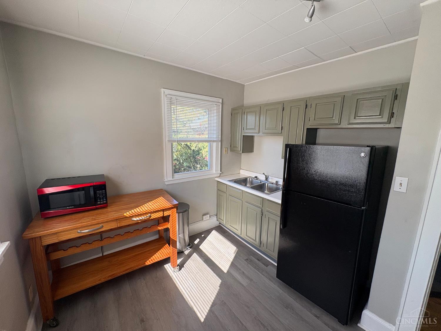 4237 Vine Street Property Photo 5