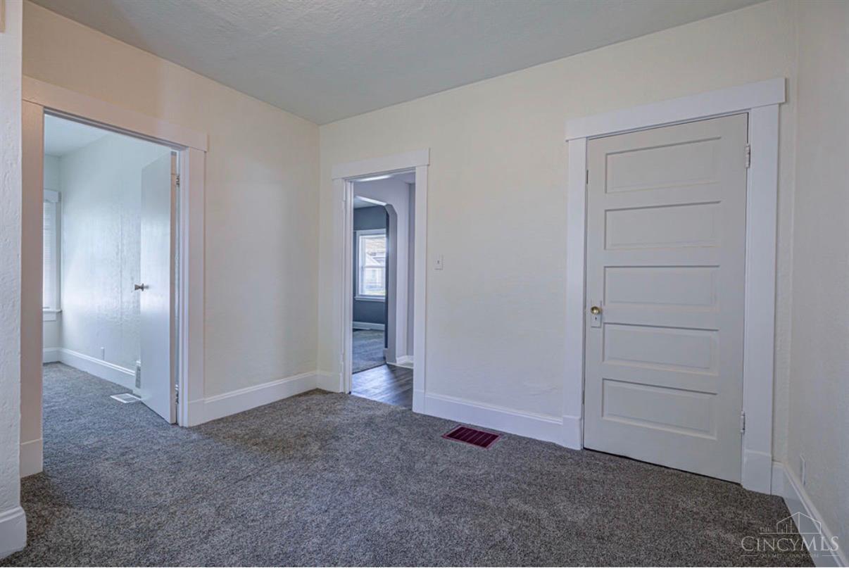 1026 Fairview Avenue Property Photo 19