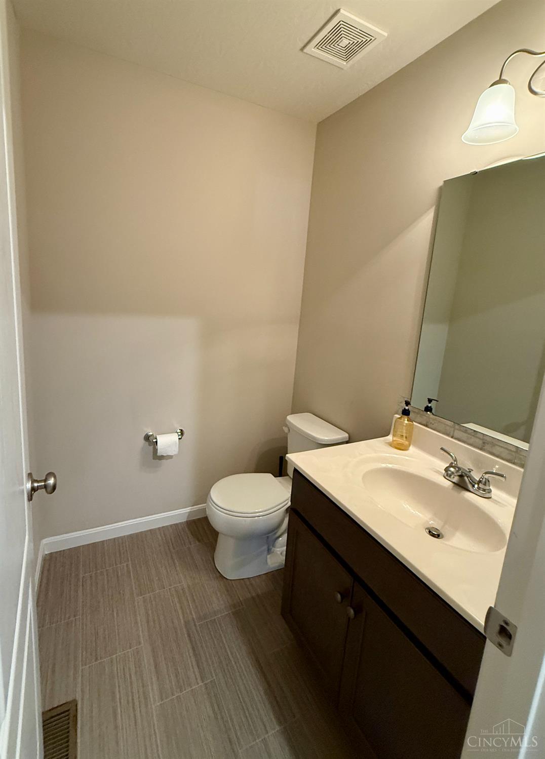7001 Quellin Blvd Property Photo 29
