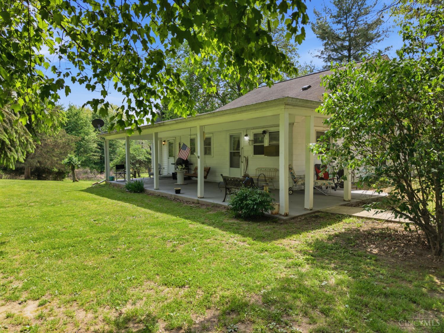 10559 Dixon Road Property Photo 1
