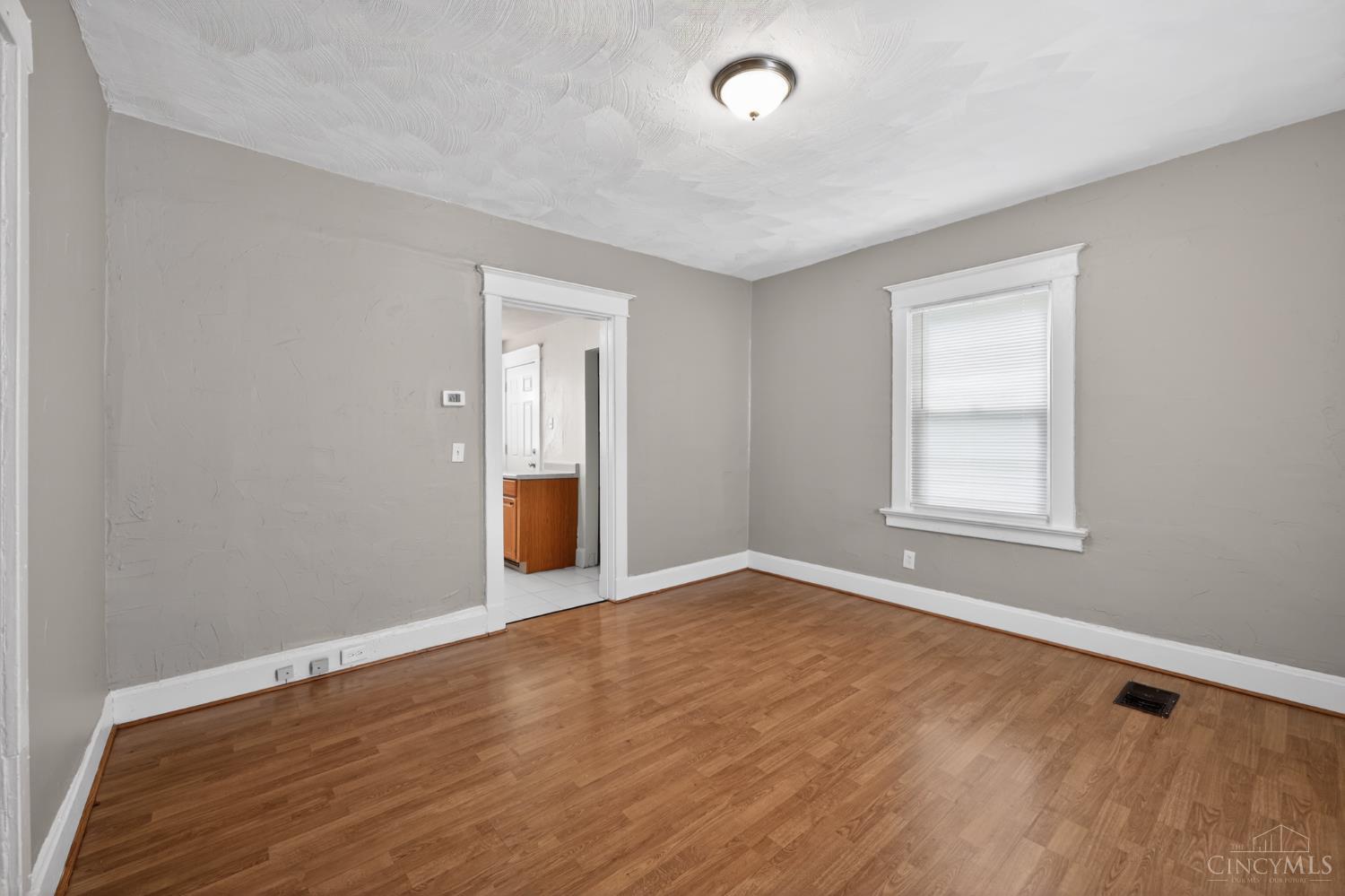4938 Plainville Road Property Photo 6