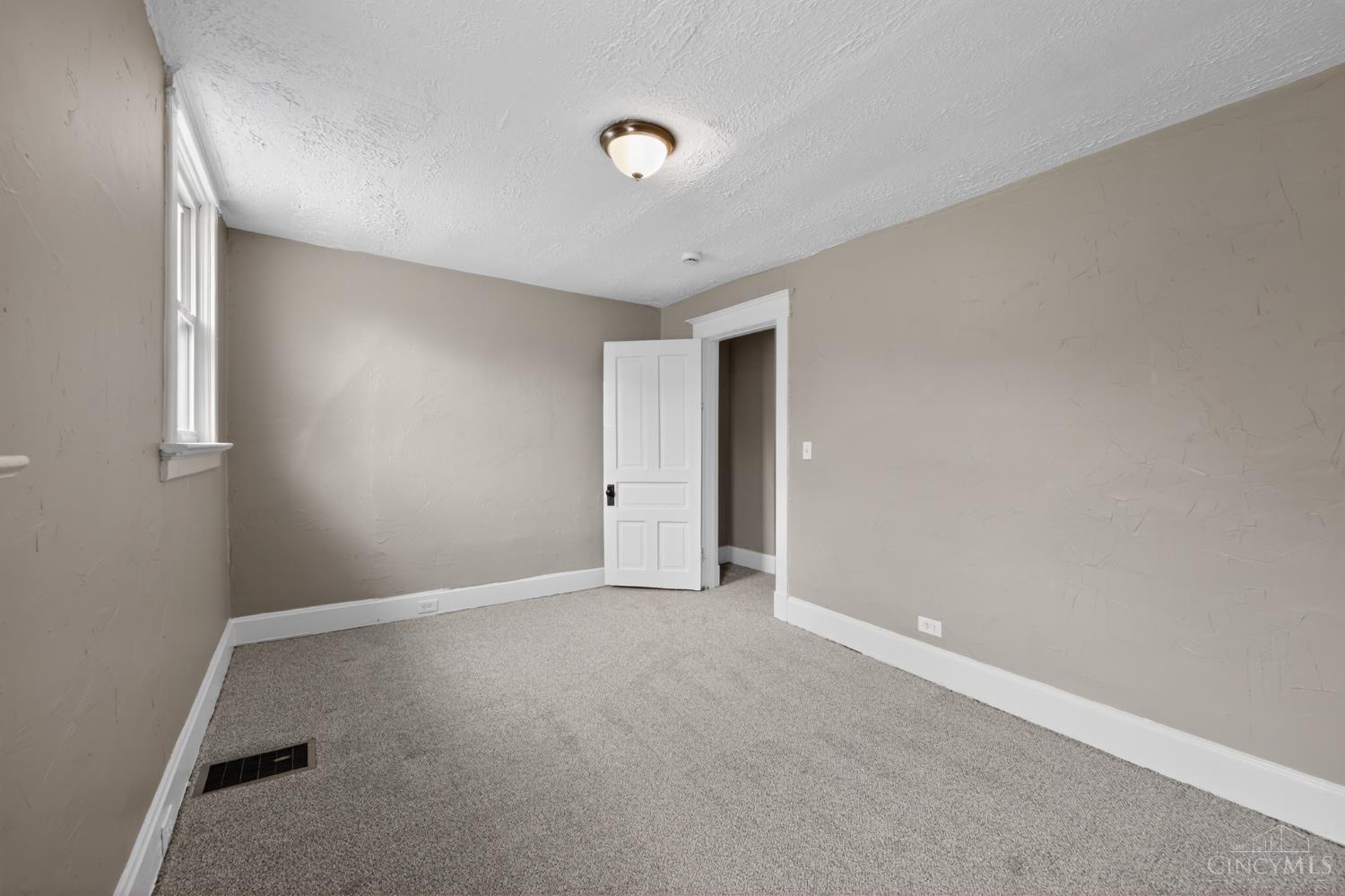 4938 Plainville Road Property Photo 7