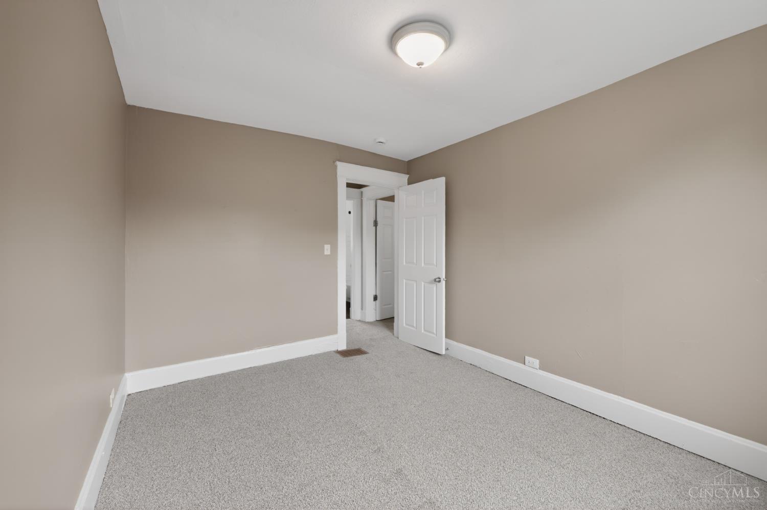4938 Plainville Road Property Photo 11