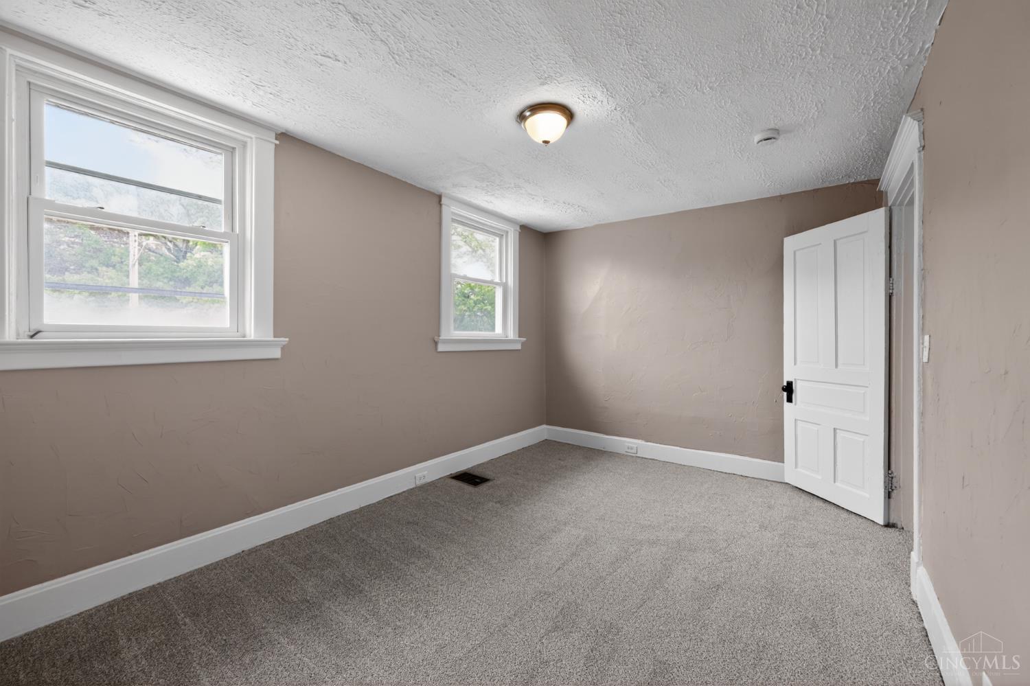 4938 Plainville Road Property Photo 15