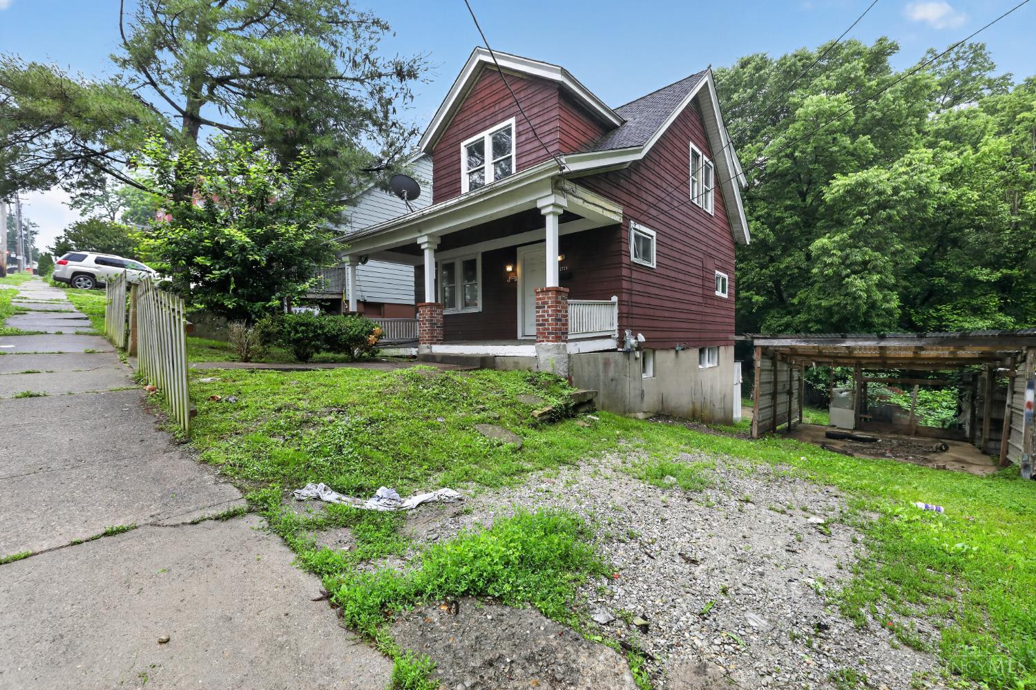 2723 Robert Avenue Property Photo 1