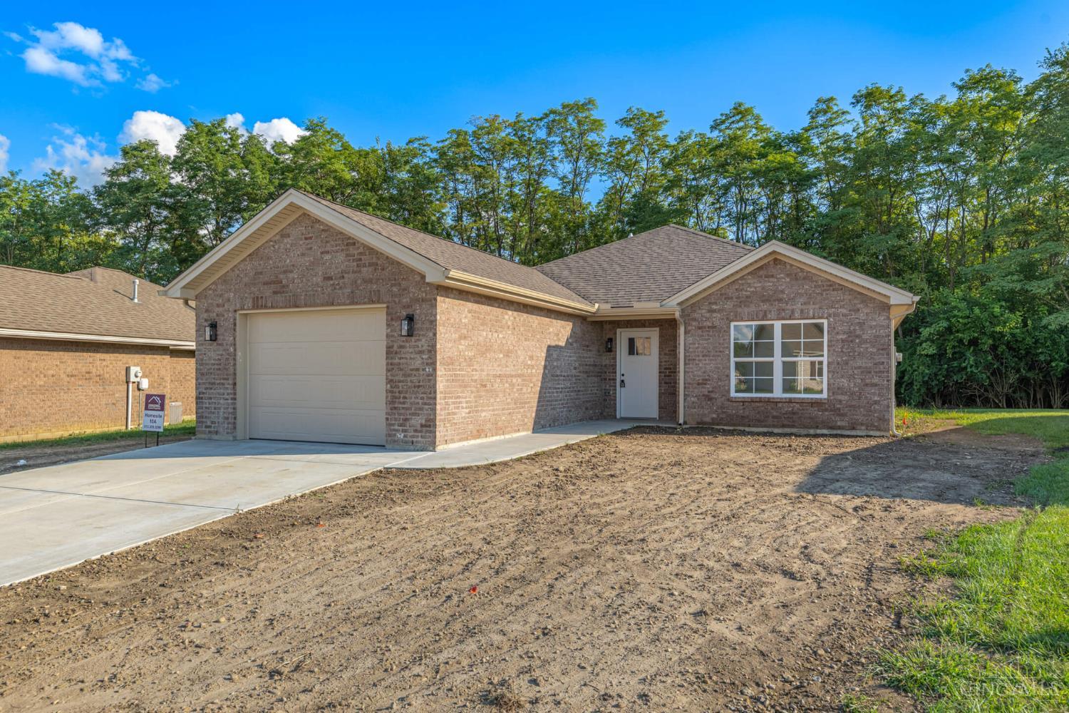 137 Pebble Creek Drive Property Photo 2