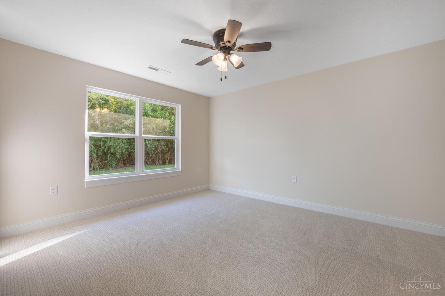 137 Pebble Creek Drive Property Photo 11