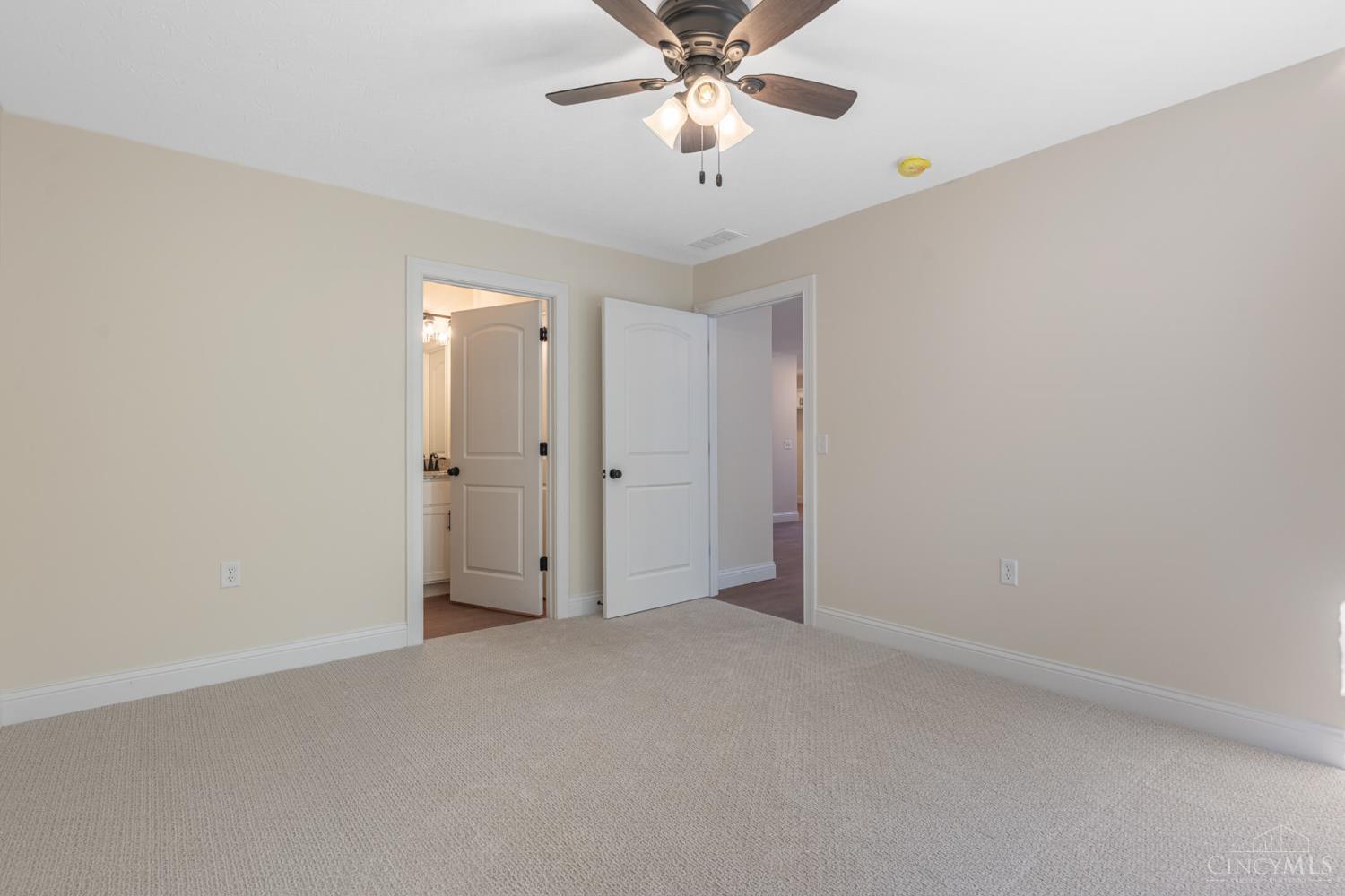 137 Pebble Creek Drive Property Photo 12