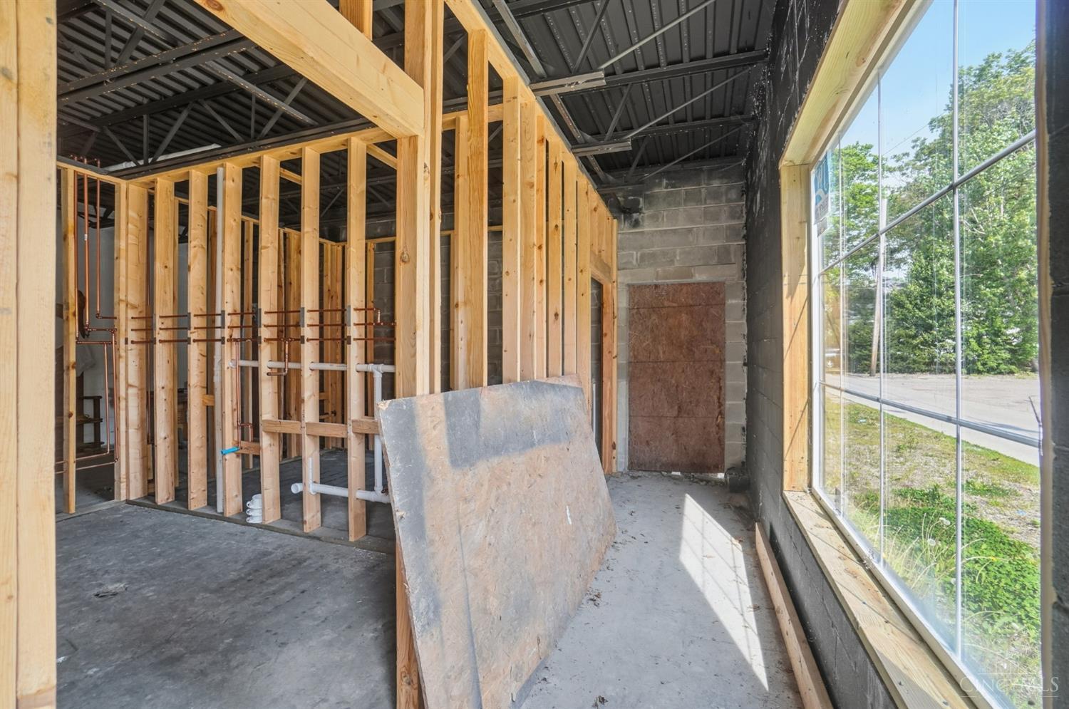S 221 B Street Property Photo 25