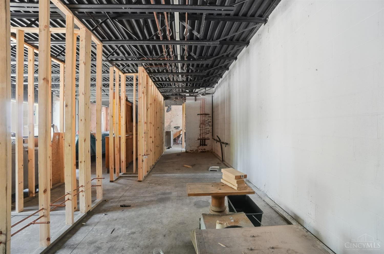 S 221 B Street Property Photo 36