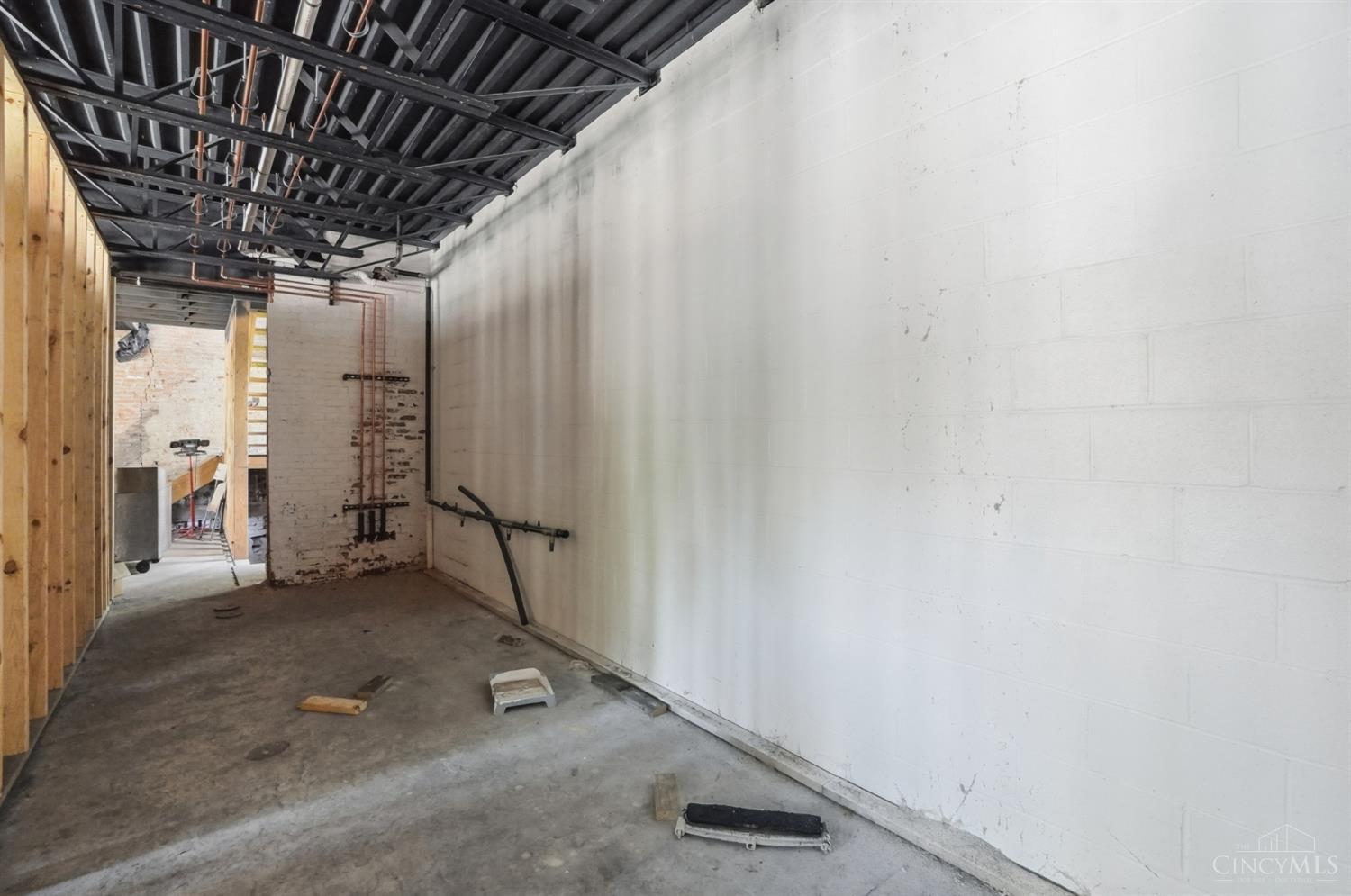 S 221 B Street Property Photo 37