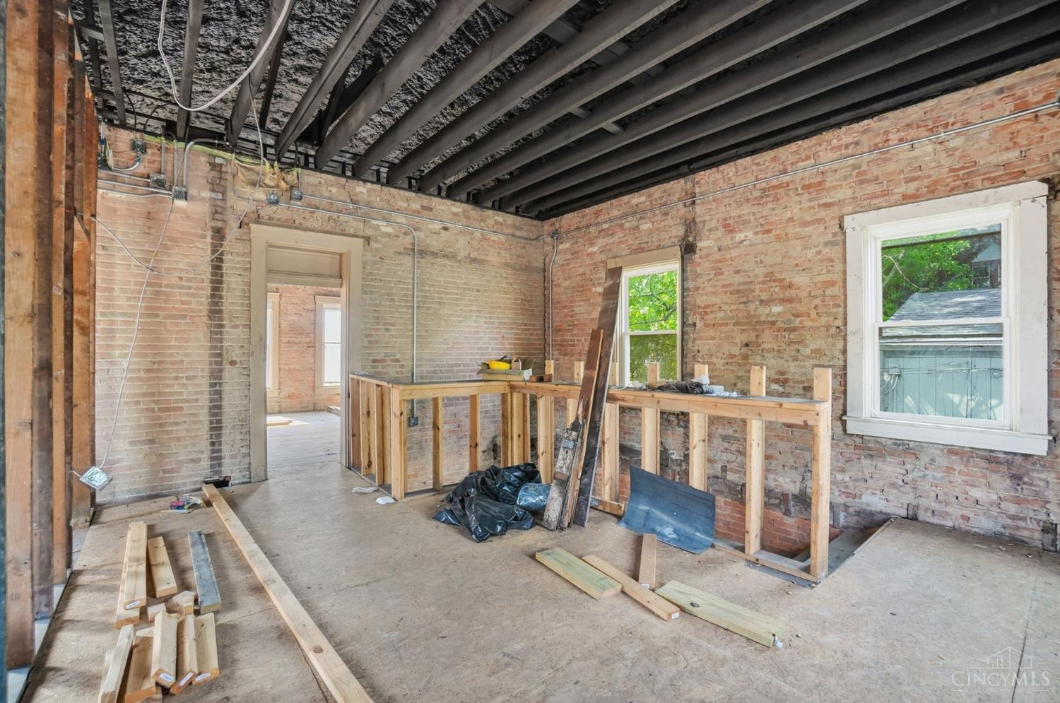 S 221 B Street Property Photo 42