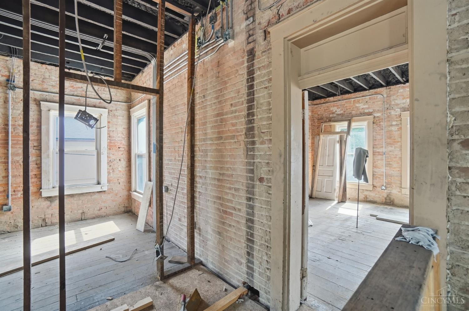 S 221 B Street Property Photo 51