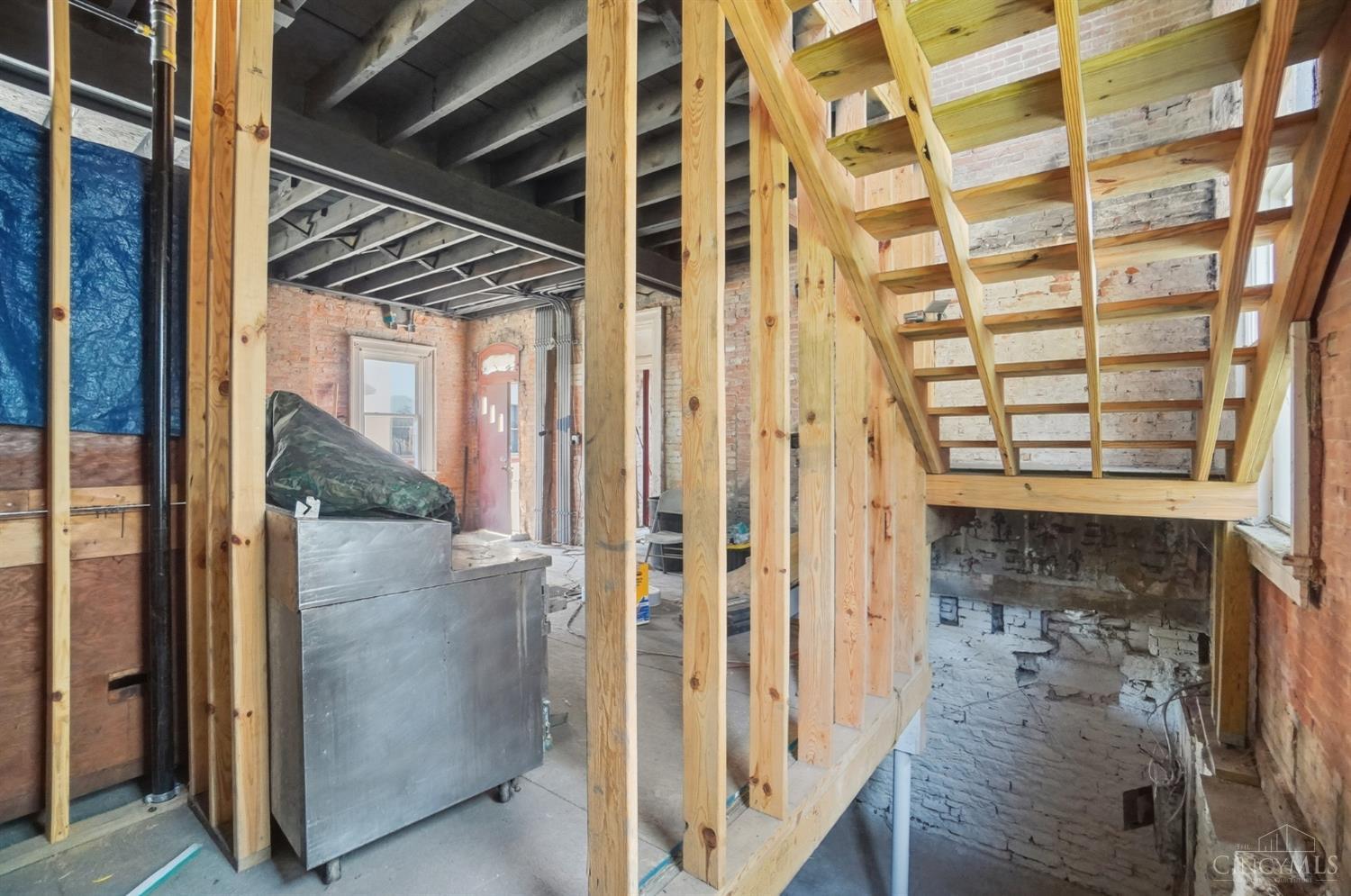 S 221 B Street Property Photo 55