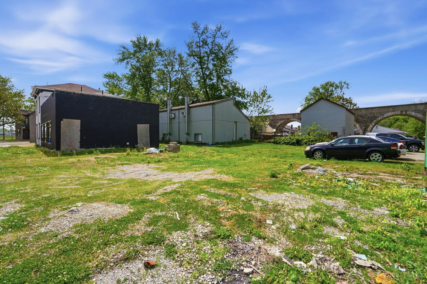 S 221 B Street Property Photo 60