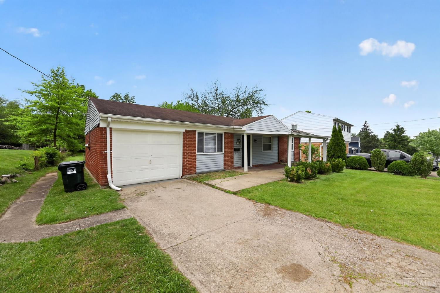 1331 Meredith Drive Property Photo 2