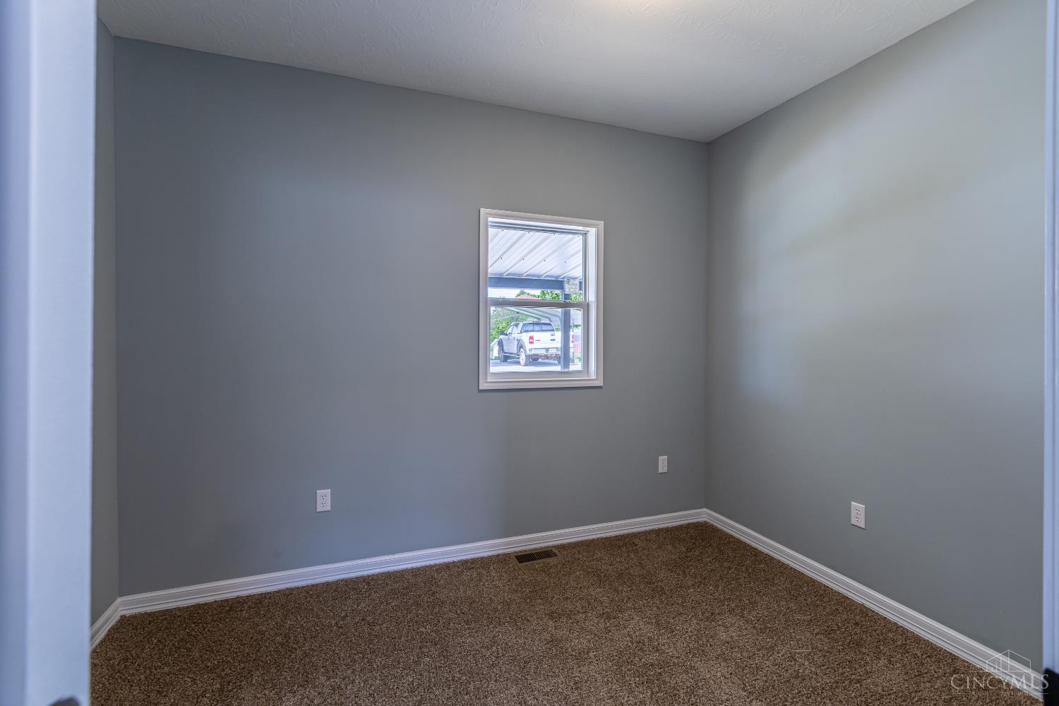 182 Walnut Street Property Photo 28