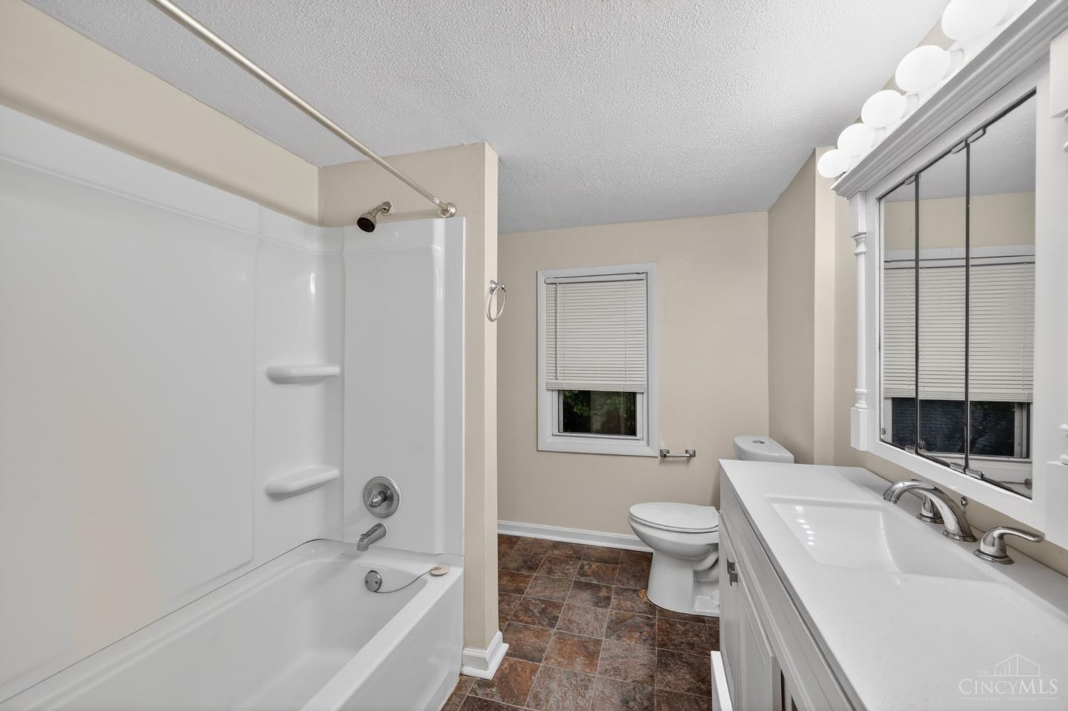 131 Sherman Avenue Property Photo 25