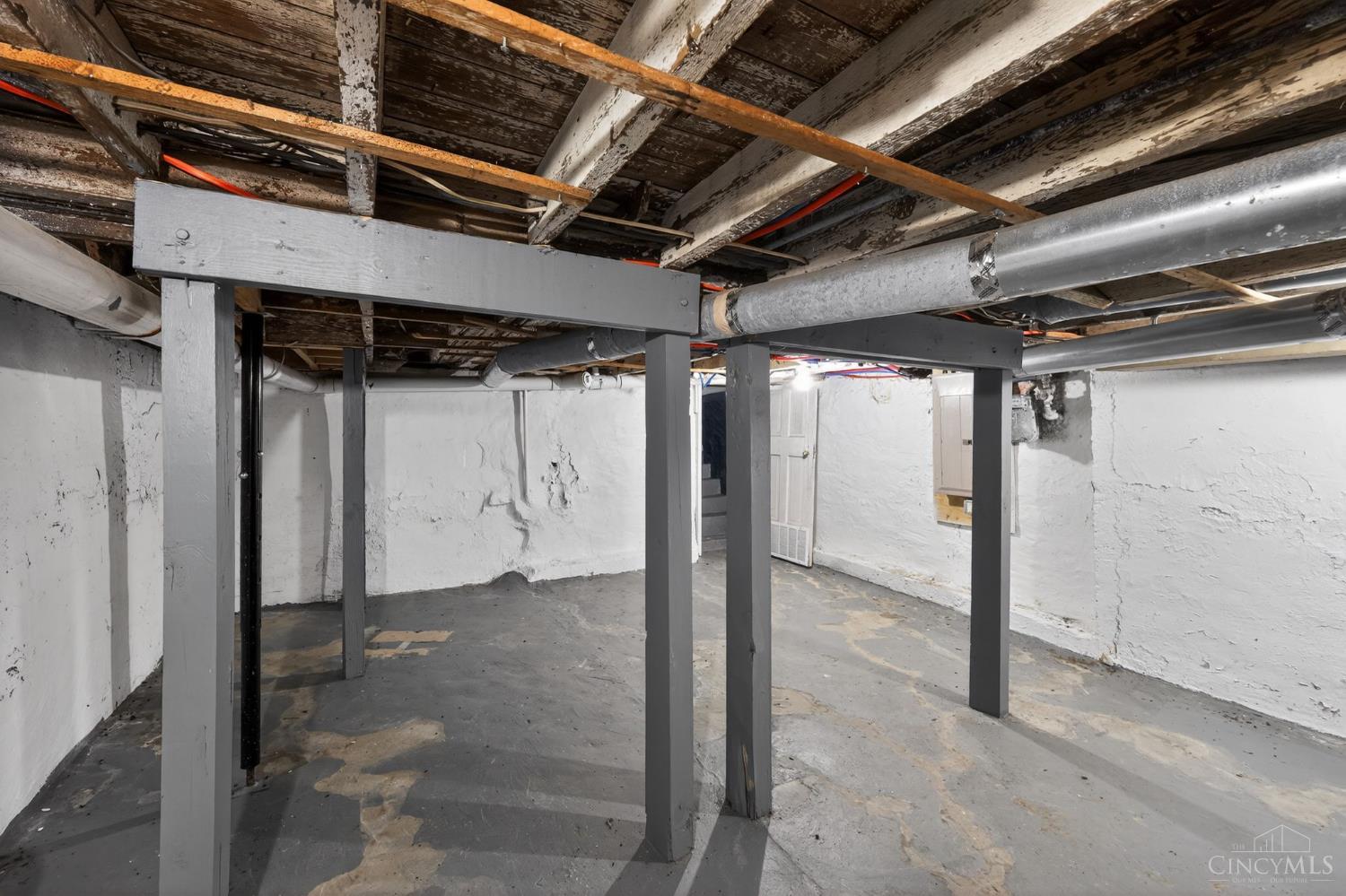 131 Sherman Avenue Property Photo 28