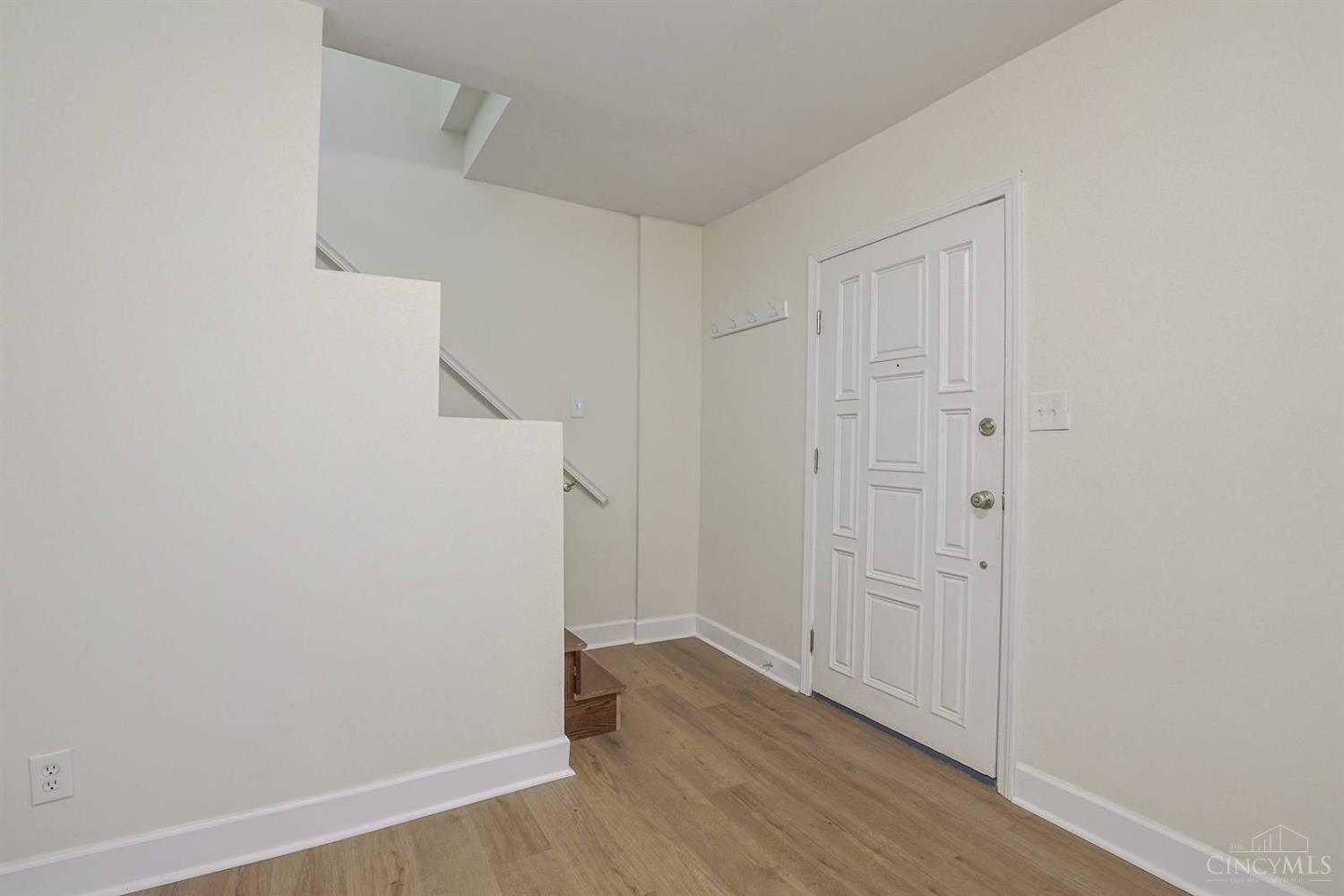 2956 Henshaw Avenue Property Photo 5