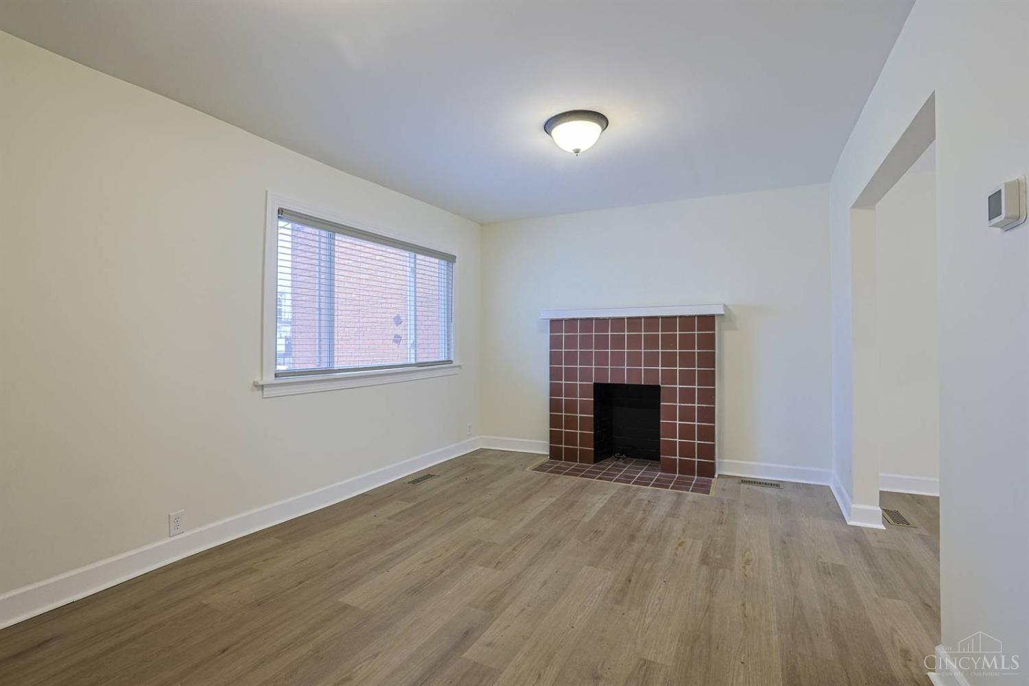 2956 Henshaw Avenue Property Photo 6