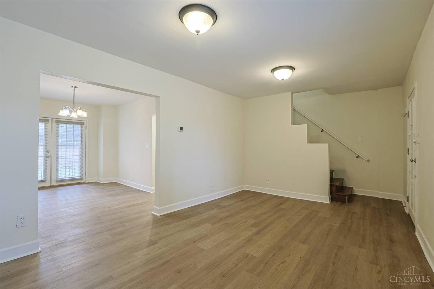 2956 Henshaw Avenue Property Photo 9